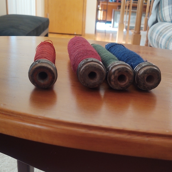 Vintage Wooden Textile Spools with Thread - Picture 2 of 3